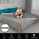 thumbnail image 2 of Manta de cama para mascotas Ameritex, reversible, impermeable, 210 x 260 cm, 2 of 7