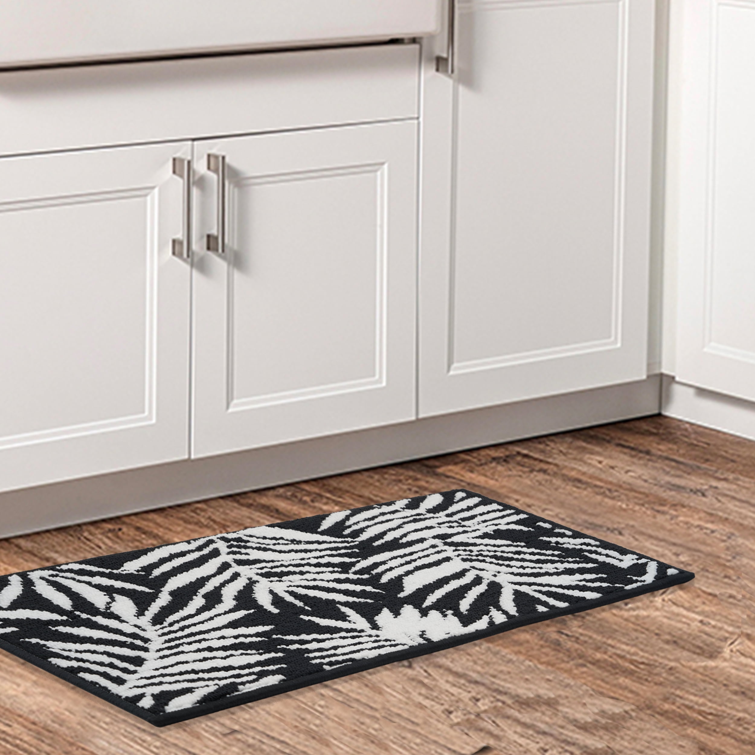 (2 pack) Mainstays Jacquard High Low Loop Kitchen Mat 18"x 27" Rich Black & Arctic White