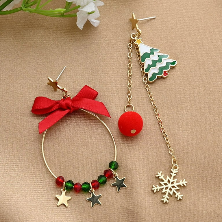 Sparkling snowflake 2024 stud earrings