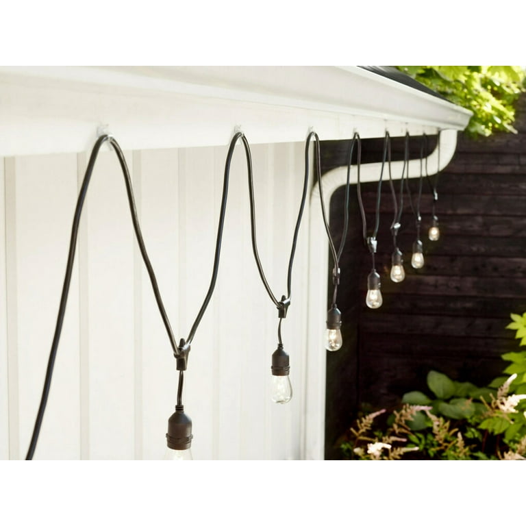 Command Outdoor 32-Pack Plastic Light Clip in the Christmas Hooks & Hangers  department at