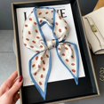 thumbnail image 1 of Bufanda con estampado de moda para mujer, pañuelo de seda satinada para el cuello, bandana ajustada con estampado Floral, novedad de 2022, 1 of 4