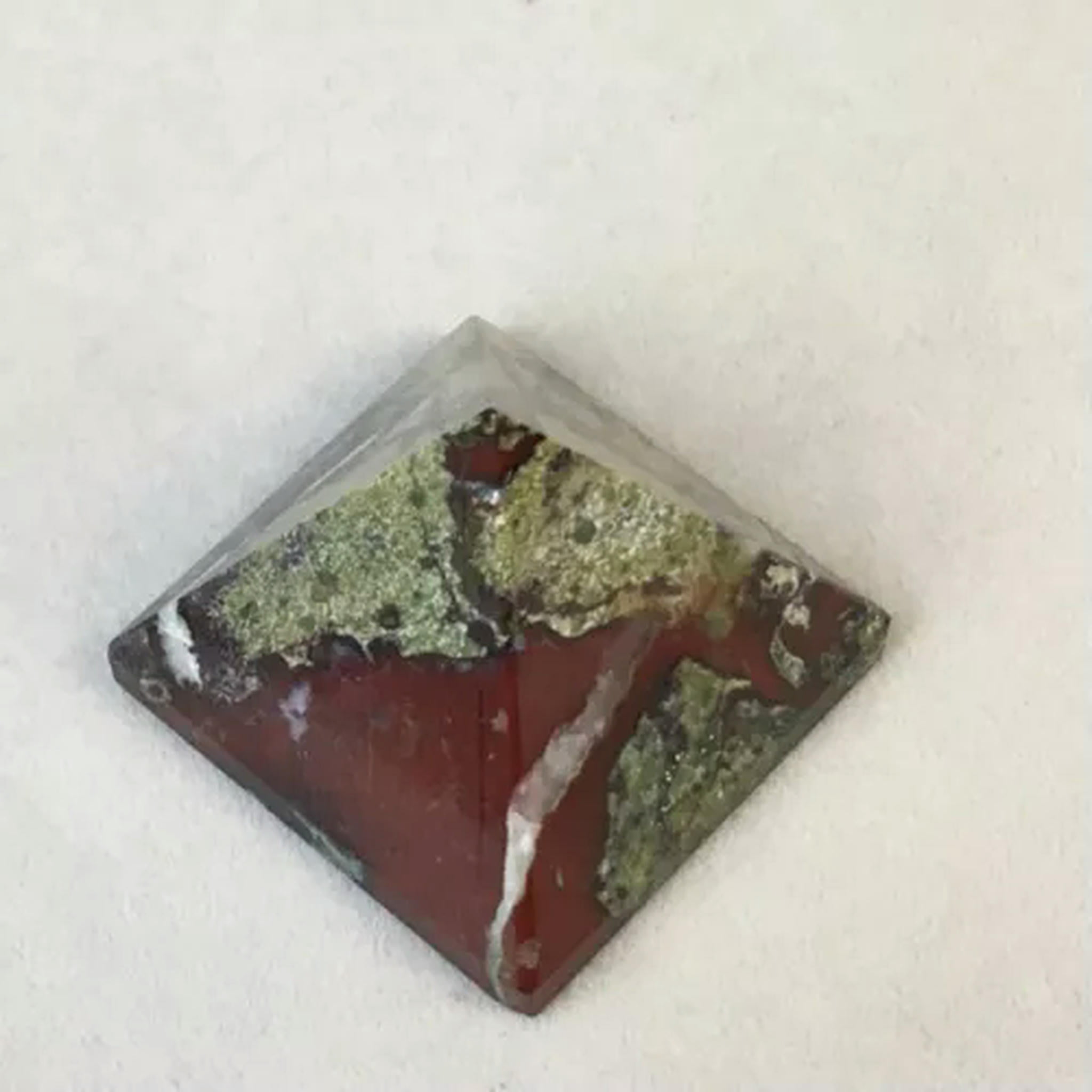 EOEMY Natural Quartz Crystal Point Tower Chakra Healing Rock Gemstone Pyramid Decor-10Pcs-Dragon Blood Jasper Stone