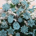 thumbnail image 1 of Copos de nieve blancos grandes, adornos navideños, copos de nieve colgantes con purpurina de plástico grande para decoraciones para árboles de Navidad, 1 of 4