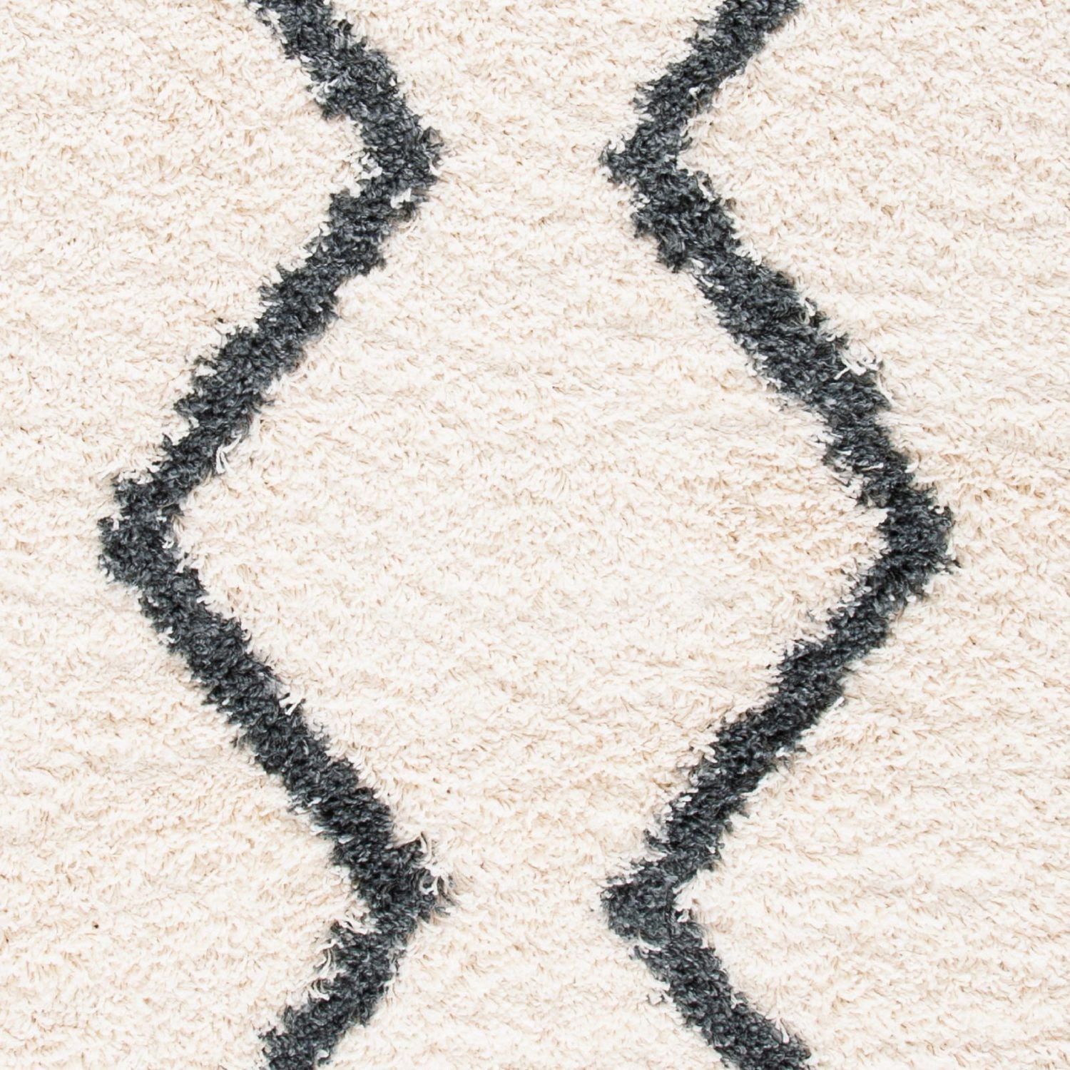 Safavieh Venus Carleen Chevron Shag Area Rug