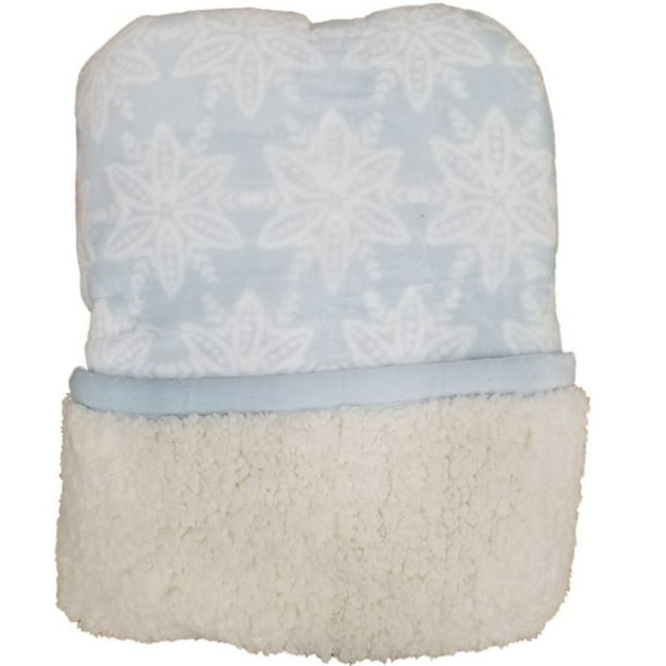 Cuddle Duds Pale Blue Snowflake Sherpa Fleece Micro Plush Throw Blanket