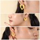 thumbnail image 4 of JeenMata Juego de Regalo de 3 Pares de Aretes para Mujer en Baño de Oro Amarillo, Livianos, Gruesos, con Aro Tipo Huggie, Juego de Regalo de Aretes para Toda Ocasión, 4 of 5