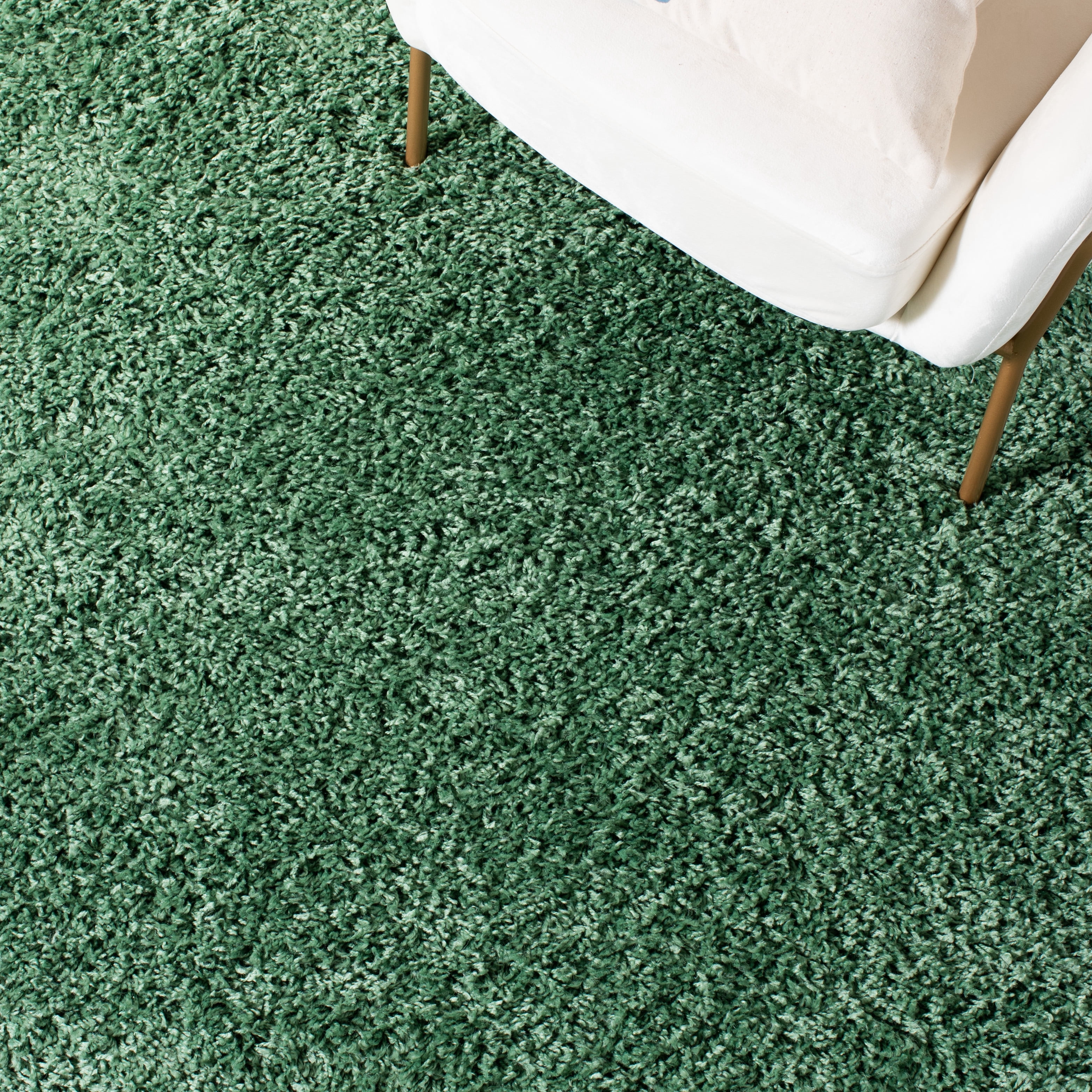 SAFAVIEH Venus Elijah Solid Plush Shag Area Rug, 4' x 6', Green