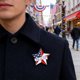 thumbnail image 4 of Insignia de la bandera nacional, joyería conmemorativa del Día de la Independencia de los Estados Unidos, broche de estrella de cinco puntas, pin de aleación, insignia de metal, 4 of 6