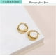 thumbnail image 4 of Aros pequeños gruesos chapados en oro de 14 quilates, delicados y minimalistas, abiertos, para mujer. Aros dorados de 20 mm., 4 of 5