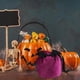 thumbnail image 4 of Bolsas de regalo con cordón para obsequios y decoración de fiestas festivas Bolsas de terciopelo para dulces de Halloween, paquete de 4, 4 of 8