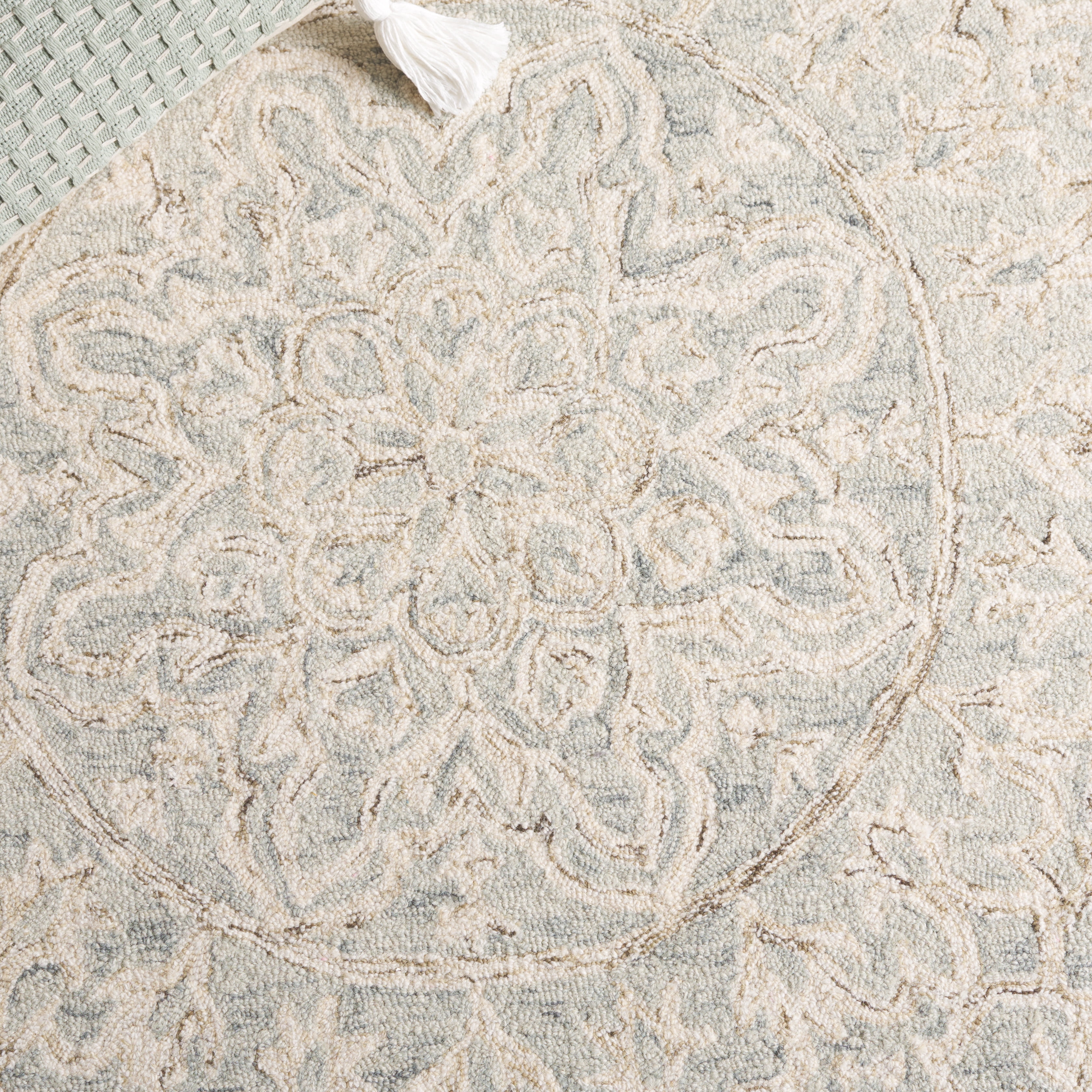 SAFAVIEH Micro-Loop Mana Medallion Area Rug, Light Blue/Beige, 6' x 6' Square