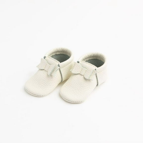 Freshly Picked First Pair Blanc Bow Moccasin Baby Shoe Newborn