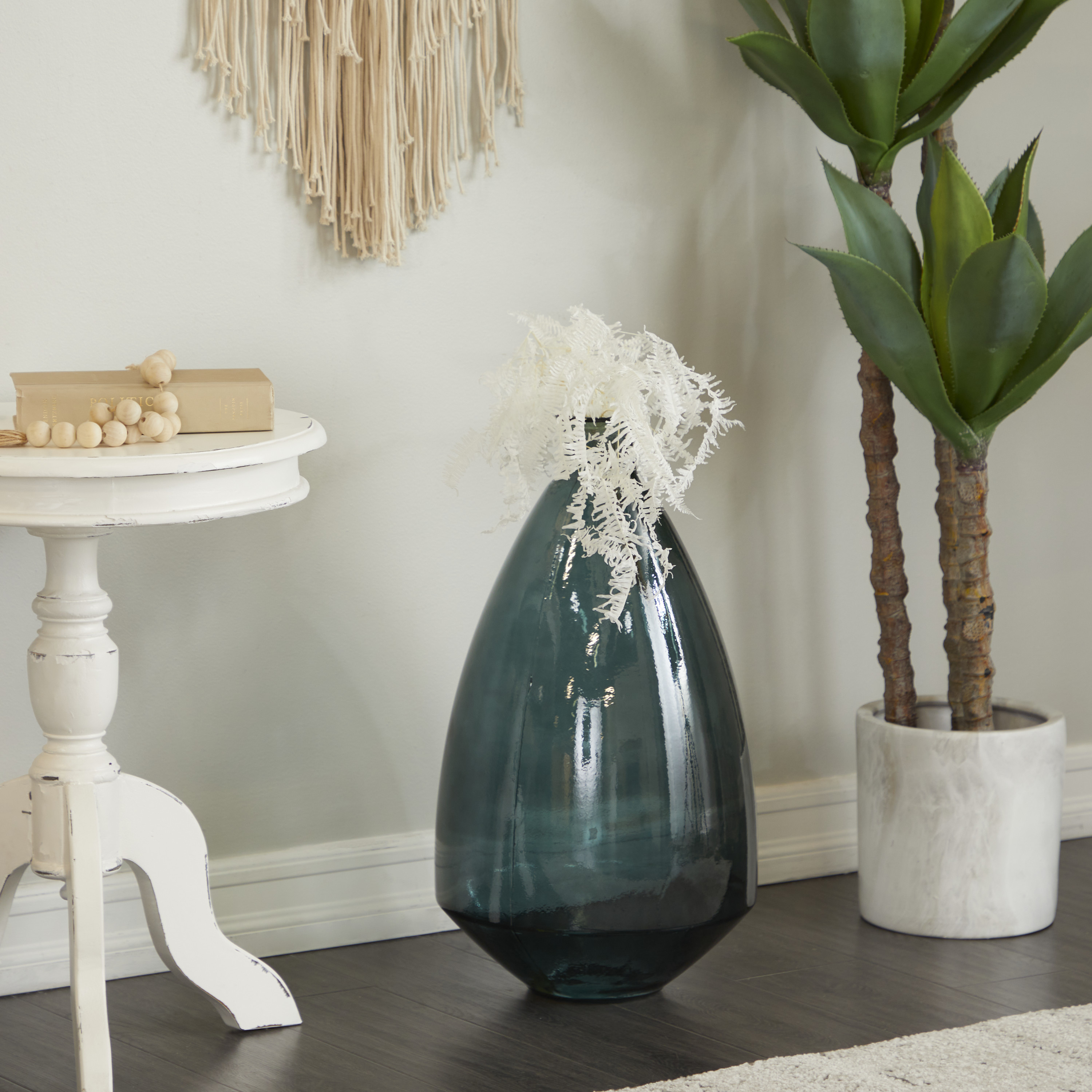 DecMode 24" Handmade Spanish Blue Recycled Glass Vase