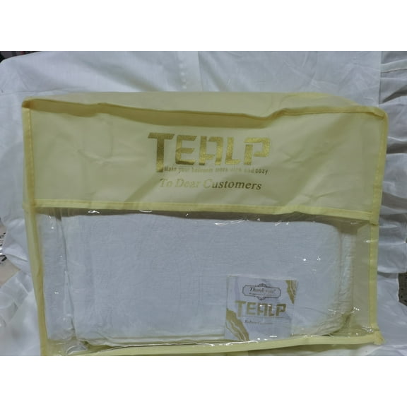 Tealp White Quilted Throw Blanket for Bed Couch Daybed 47 X 60 Inch Cotton Decorative Throw Blankets