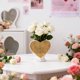 thumbnail image 5 of Jarrón de cerámica en forma de corazón | Adorno decorativo blanco para San Valentín | Decoración del hogar de 14 cm para flores o plantas artificiales, 5 of 7