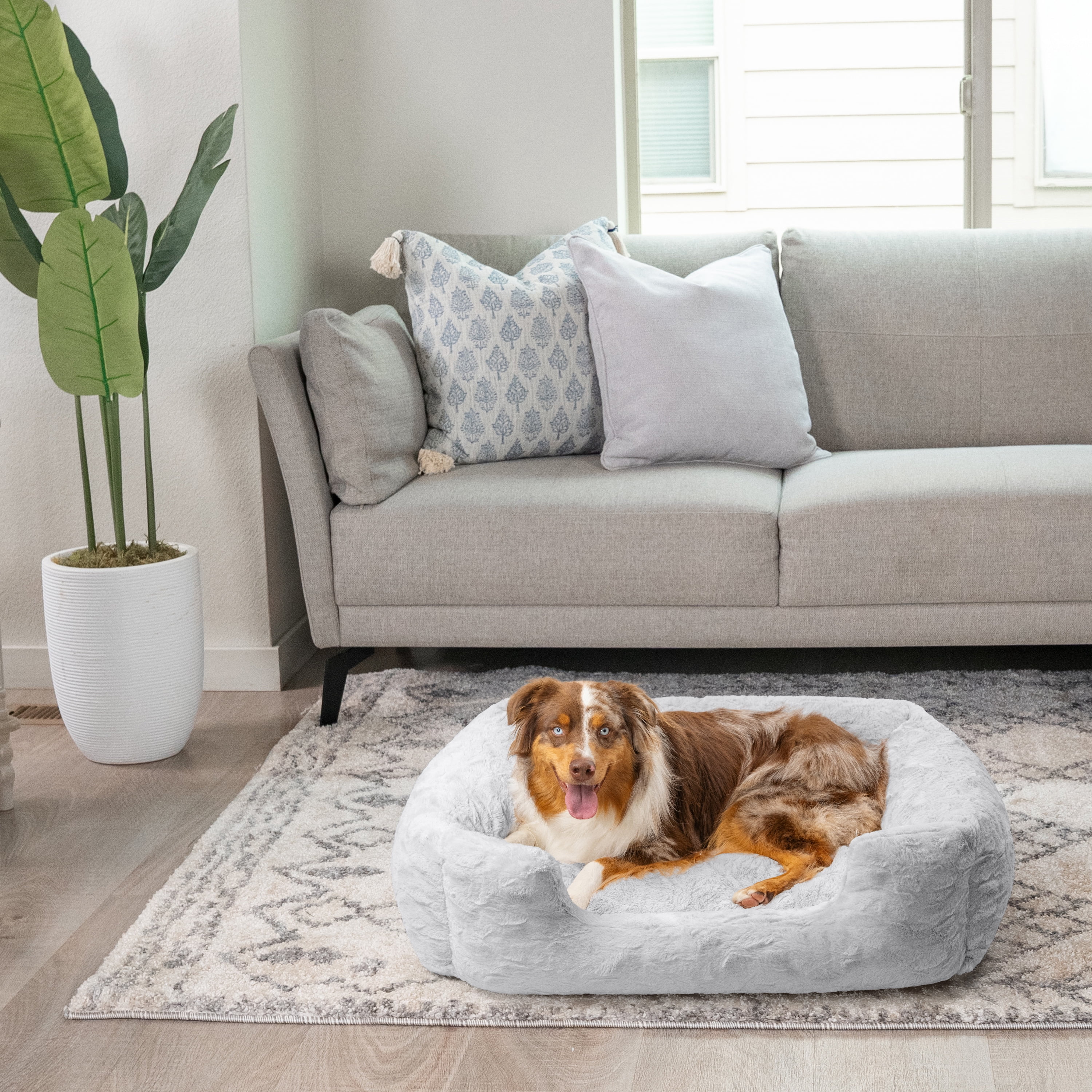 Best Friends by Sheri Lux Lounge Bed Calming Faux Fur Dog Bed, Gray, Large, 36" x 27"