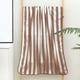 thumbnail image 4 of Toalla de terciopelo 1 pieza a rayas Poliéster grueso absorbente – Secado rápido, sin mudas, suave y mullido 70x140cm Baño de lujo grande, gimnasio, toalla de playa – morado, azul, verde, gris, 4 of 6