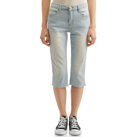 Juniors' Distressed Wash Capri Skinny Jeans