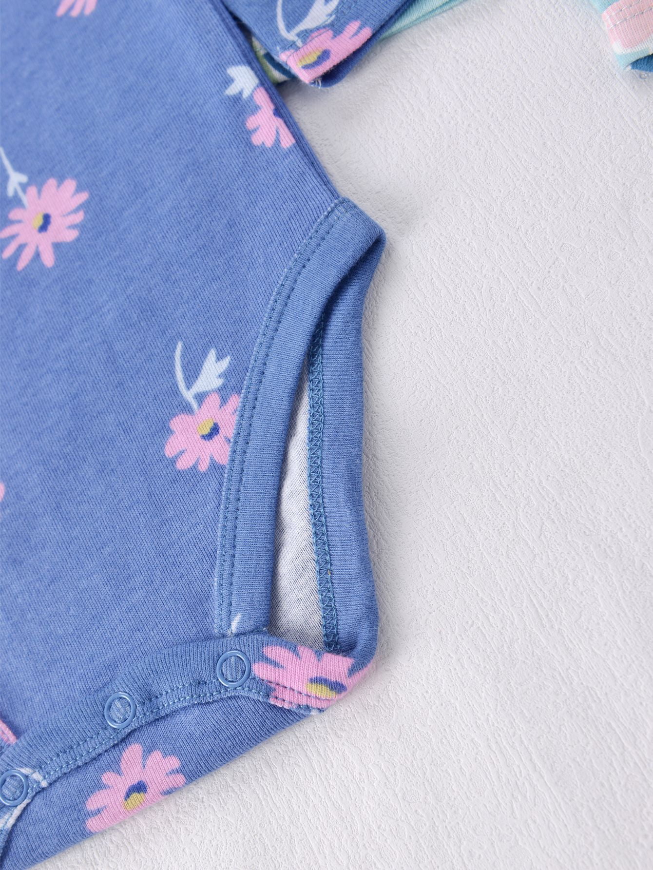 Bellafa 2-pack Long Sleeve Bodysuits One-piece 100% Organic Cotton for Infant Girls Floral Unicorn Onesies Baby Romper