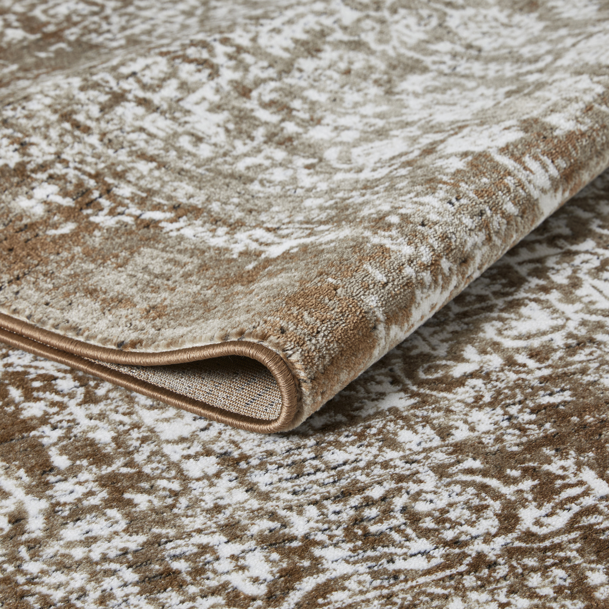 Loomaknoti Aysal Athna 6' x 9' Beige Oriental Polypropylen Indoor Area Rug