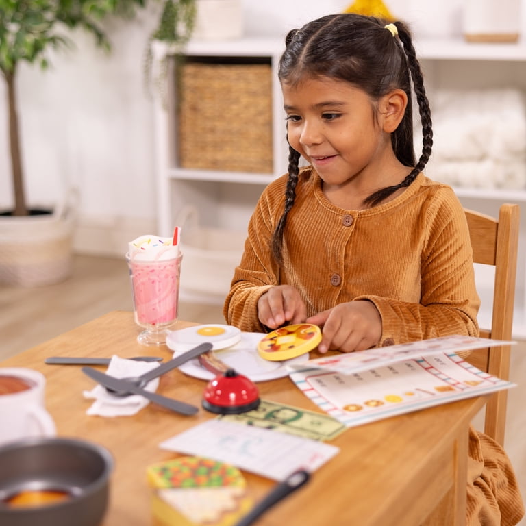 Melissa & Doug Star Diner Restaurant Play Set, 41 Pieces photo 2
