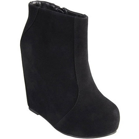 Brinley Co Womens Topstitched Round Toe Booties