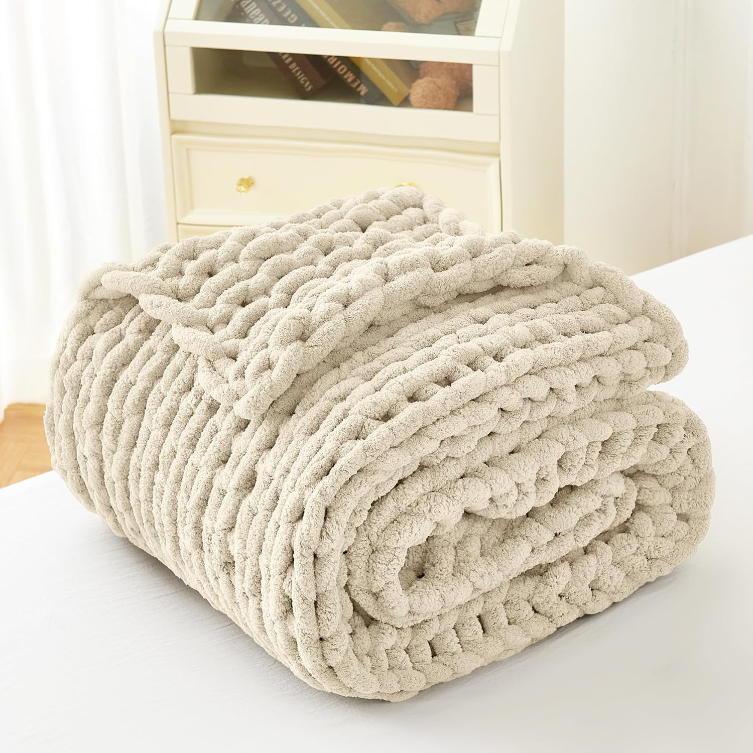 Chunky Knit Blanket Throw Hand Knit Chenille Throw Blanket for Sofa & Home Decor, Soft and Cozy Knitted Throw Blankets