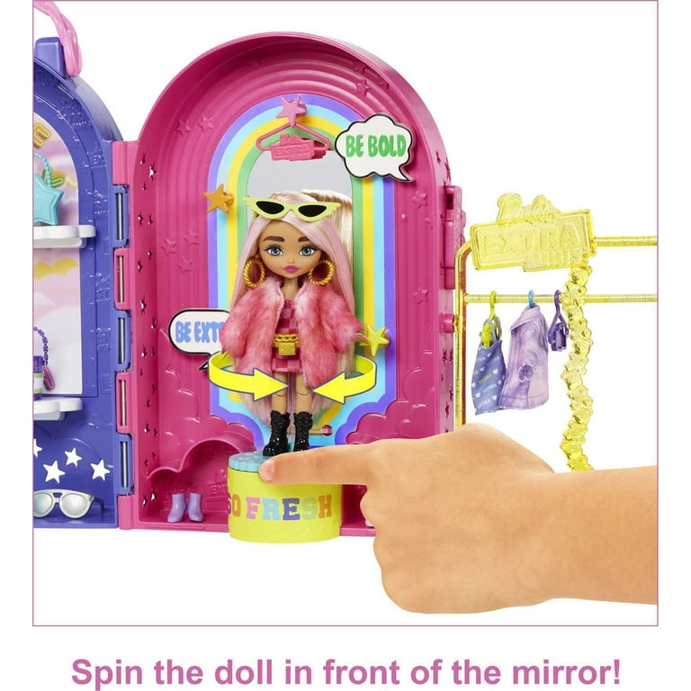 Barbie Extra Minis Playset Fashion Boutique with Small Doll and 15 Accessories