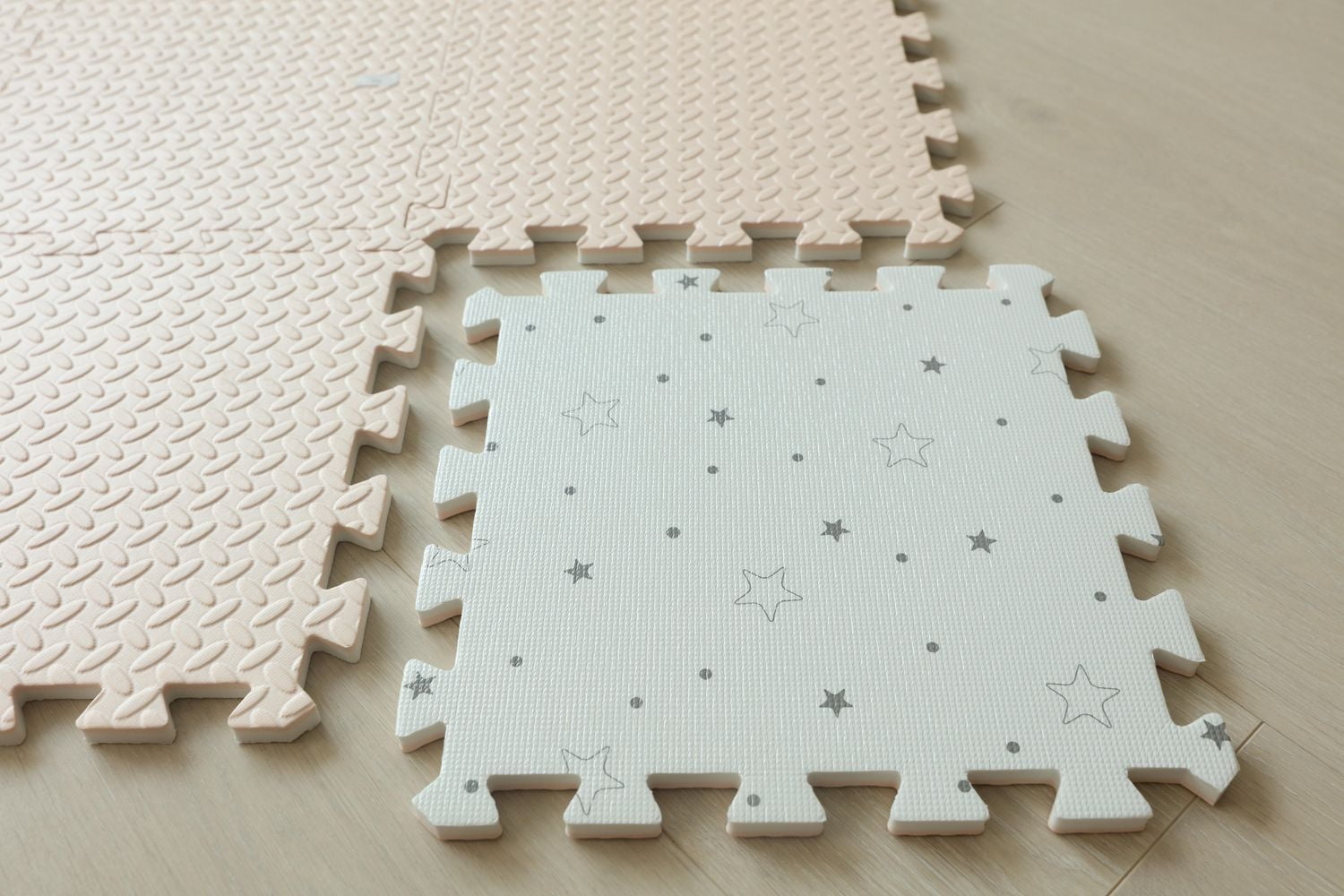 Mainstays Kids Interlocking Foam Mat, 9 interlocking foam tiles kids design 100% EVA