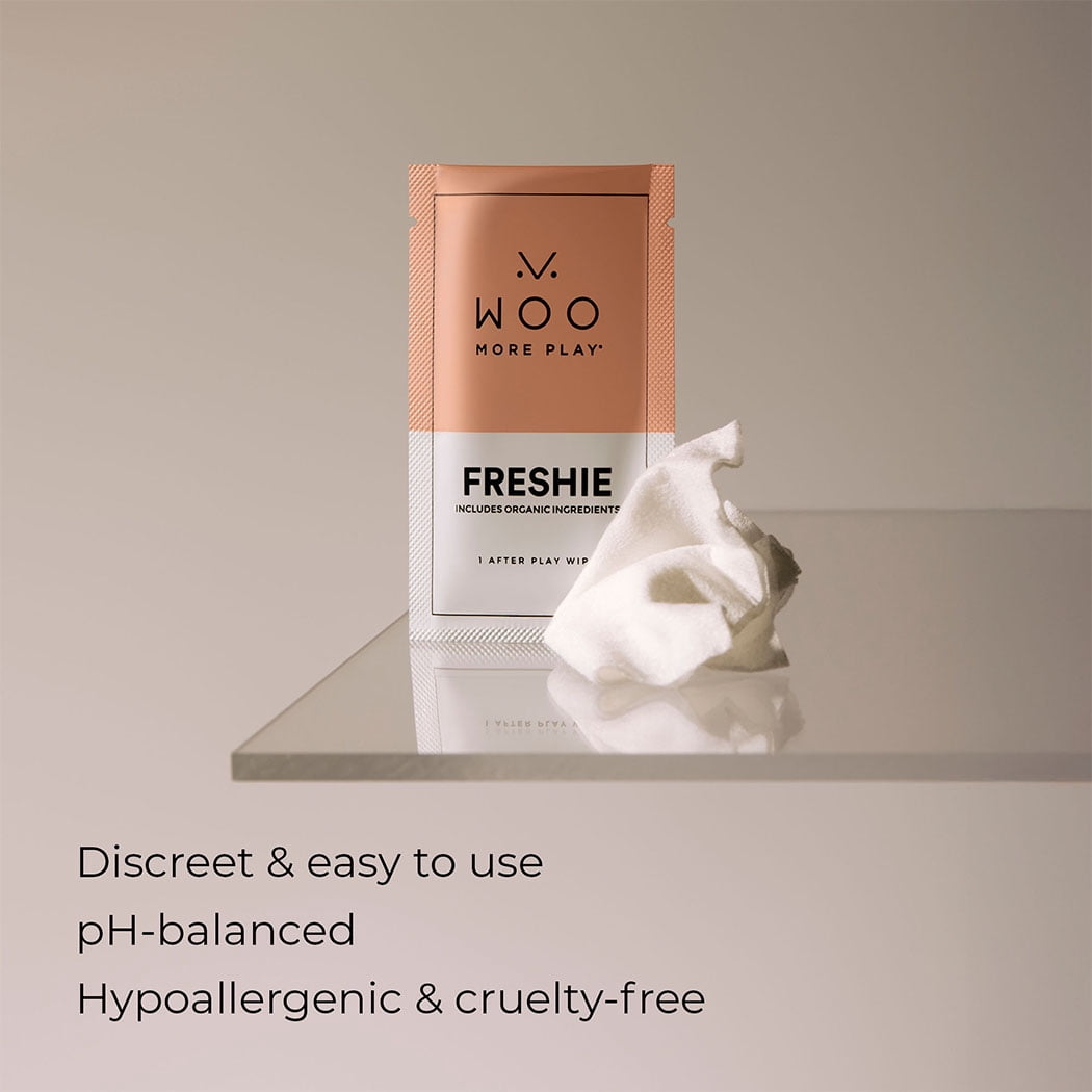 Woo More Play Freshies: All-Natural Feminine Intimate Wipes - 20 pack