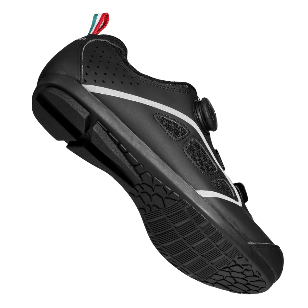 buy cycling shoes