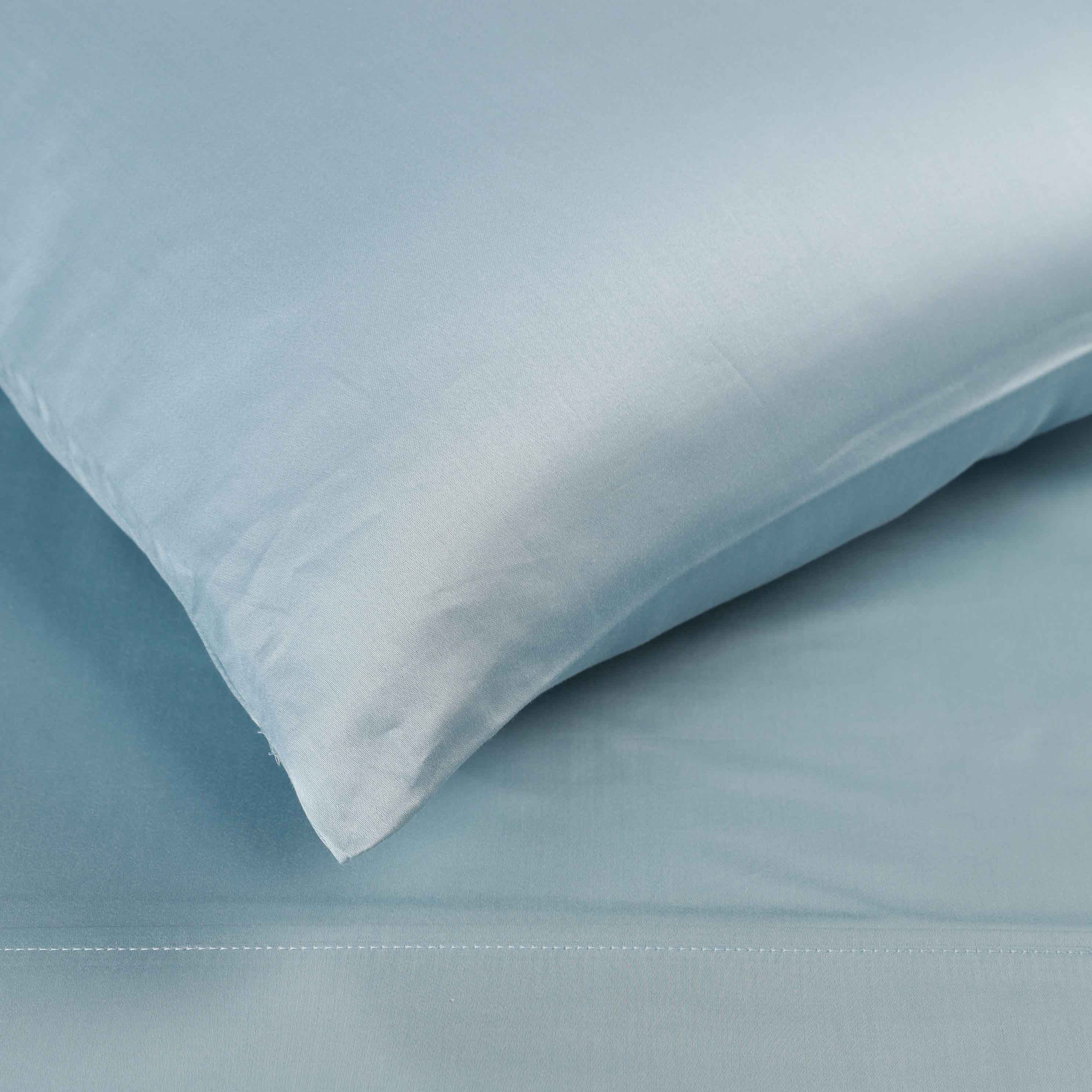 Superior Egyptian Cotton 300 Thread Count Deep Pocket Sheet Set, Full, Light Blue