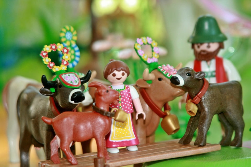 playmobil cow