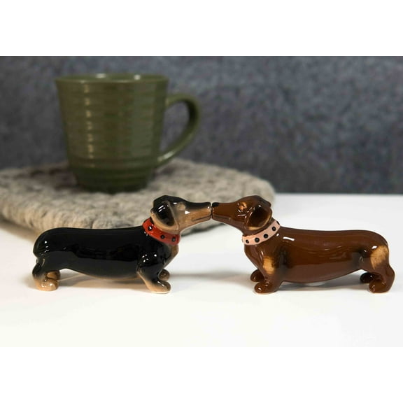 Sausage Wiener Dogs Black And Chocolate Dachshunds Salt And Pepper Shakers Set