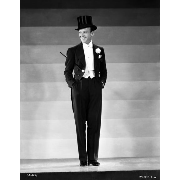 Fred Astaire in Tuxedo and Top Hat in Black and White Photo Print (8 x 10)