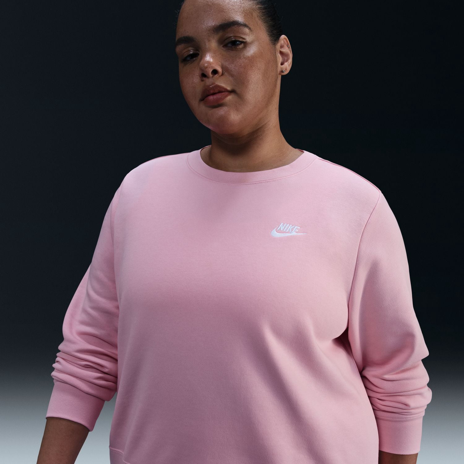 nike club crew neck sweat in pink