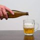 thumbnail image 4 of Jarra de cerveza Stein con hoyuelos de vidrio con mango grande - 18 oz. , Apto para lavavajillas , Para todas las bebidas, 4 of 5