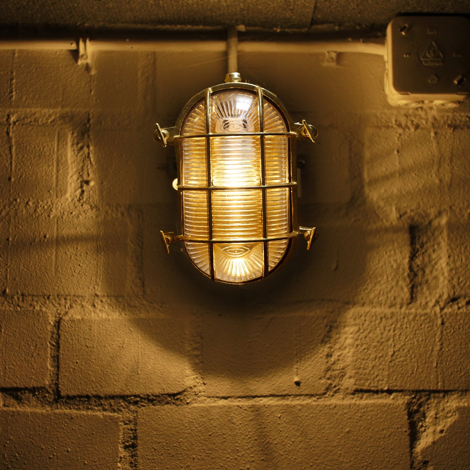 Outdoor Brass Bulkhead. Garden Wall / Ceiling Light. Marine Nautical Light IP65 (Oval) Walmart