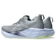 thumbnail image 4 of Zapatilla para correr ASICS NOVABLAST 5 para mujer, talle 6.5, Gravel/Azul degradado, 4 of 9