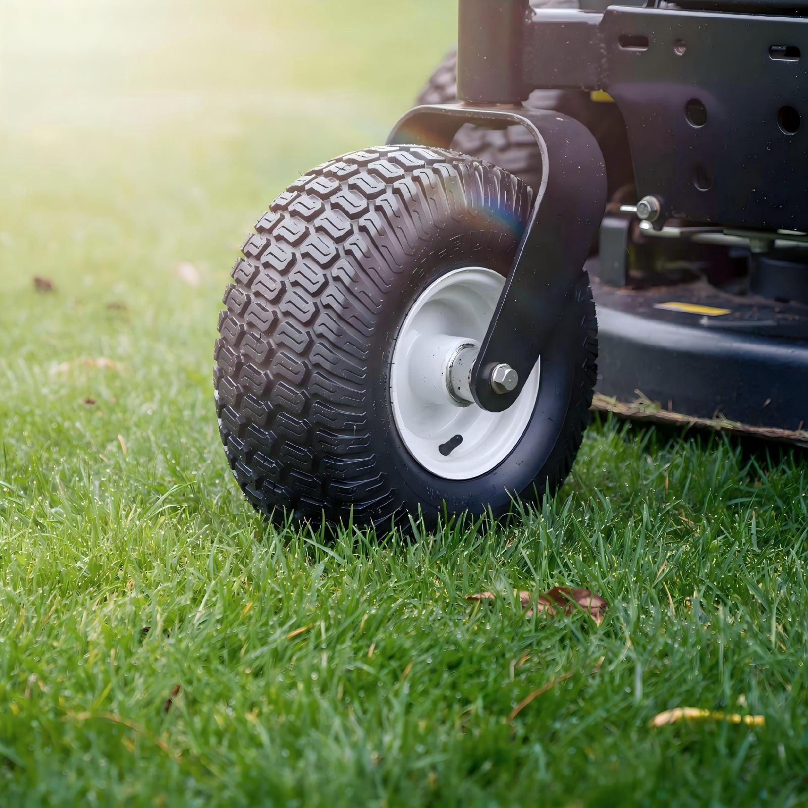 Hi-Run SU05 16X6.50-8 4PR Heavy Duty Tubeless Lawn and Garden Tire Assembly with 3/4" Bushing