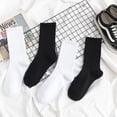 thumbnail image 4 of Calcetines altos en blanco y negro, calcetines de hombre de longitud media que combinan con todo, calcetines deportivos de otoño e invierno de color sólido, calcetines altos casuales de marca de moda, 4 of 6