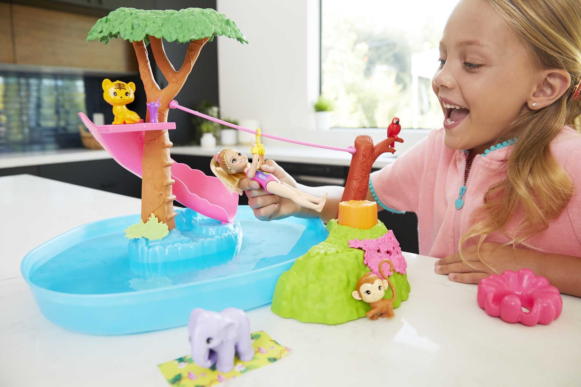 Barbie and Chelsea The Lost Birthday Doll & Splashtastic Pool Surprise  Playset