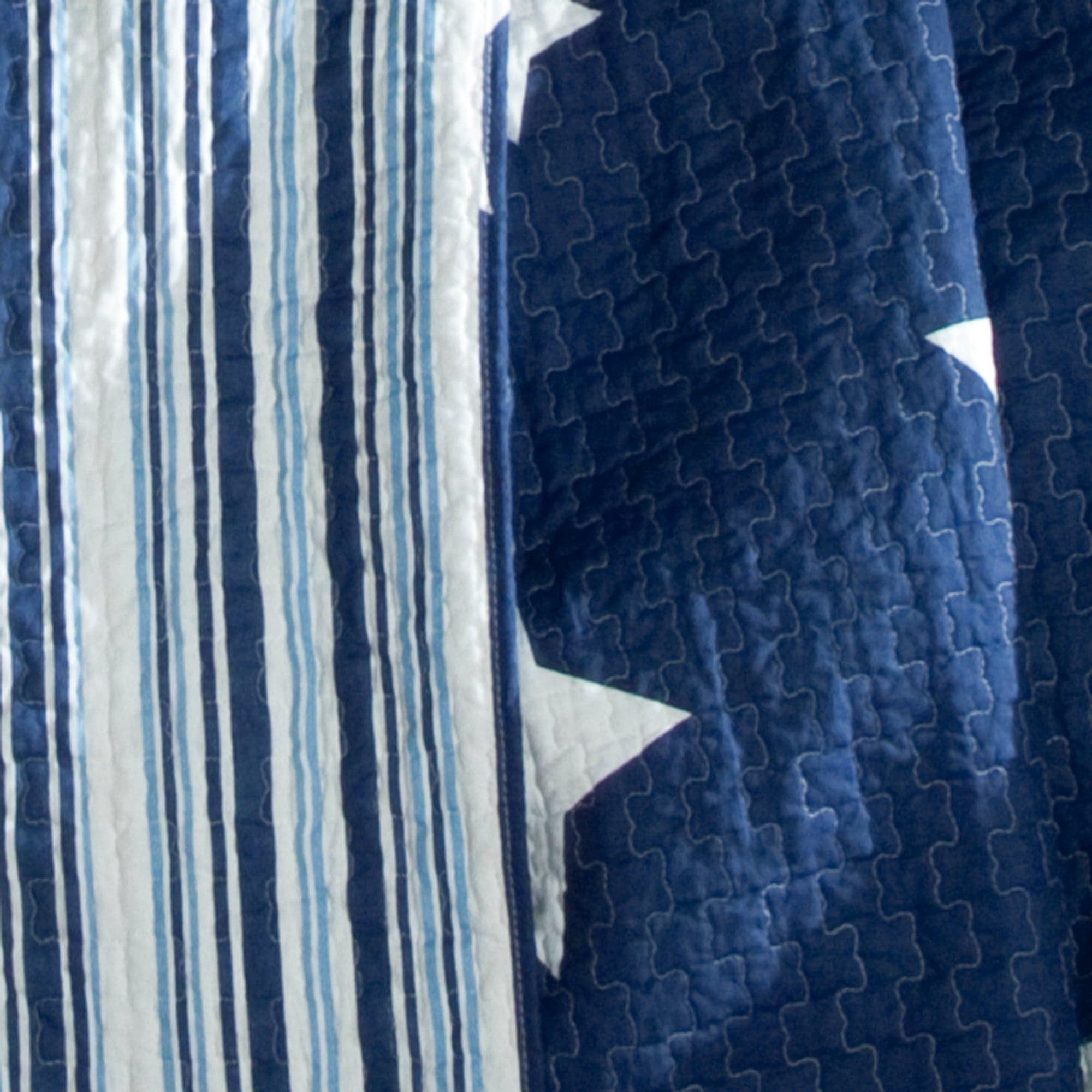 Lush Decor Star Geometric Cotton Reversible Quilt, Full/Queen, Navy, 3-Pc Set