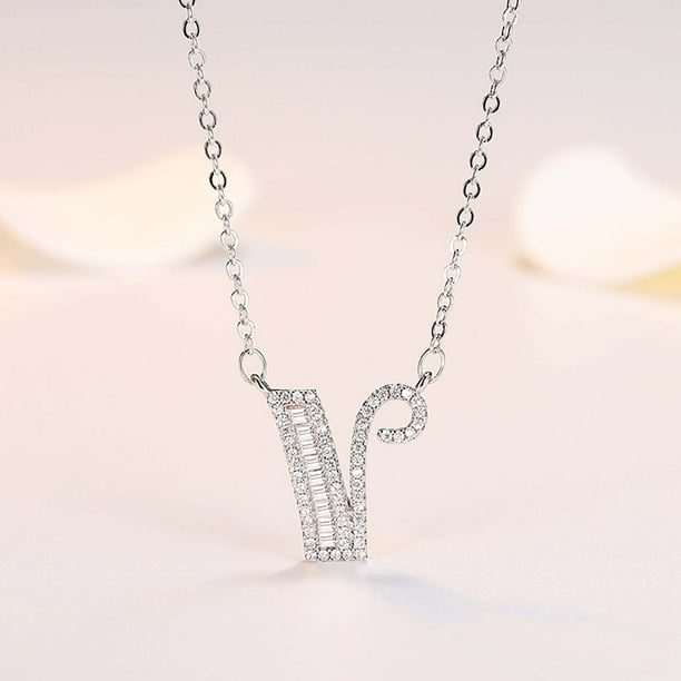 Collar con colgante de tu nombre, mi apellido y 26 palabras en inglés para hija.