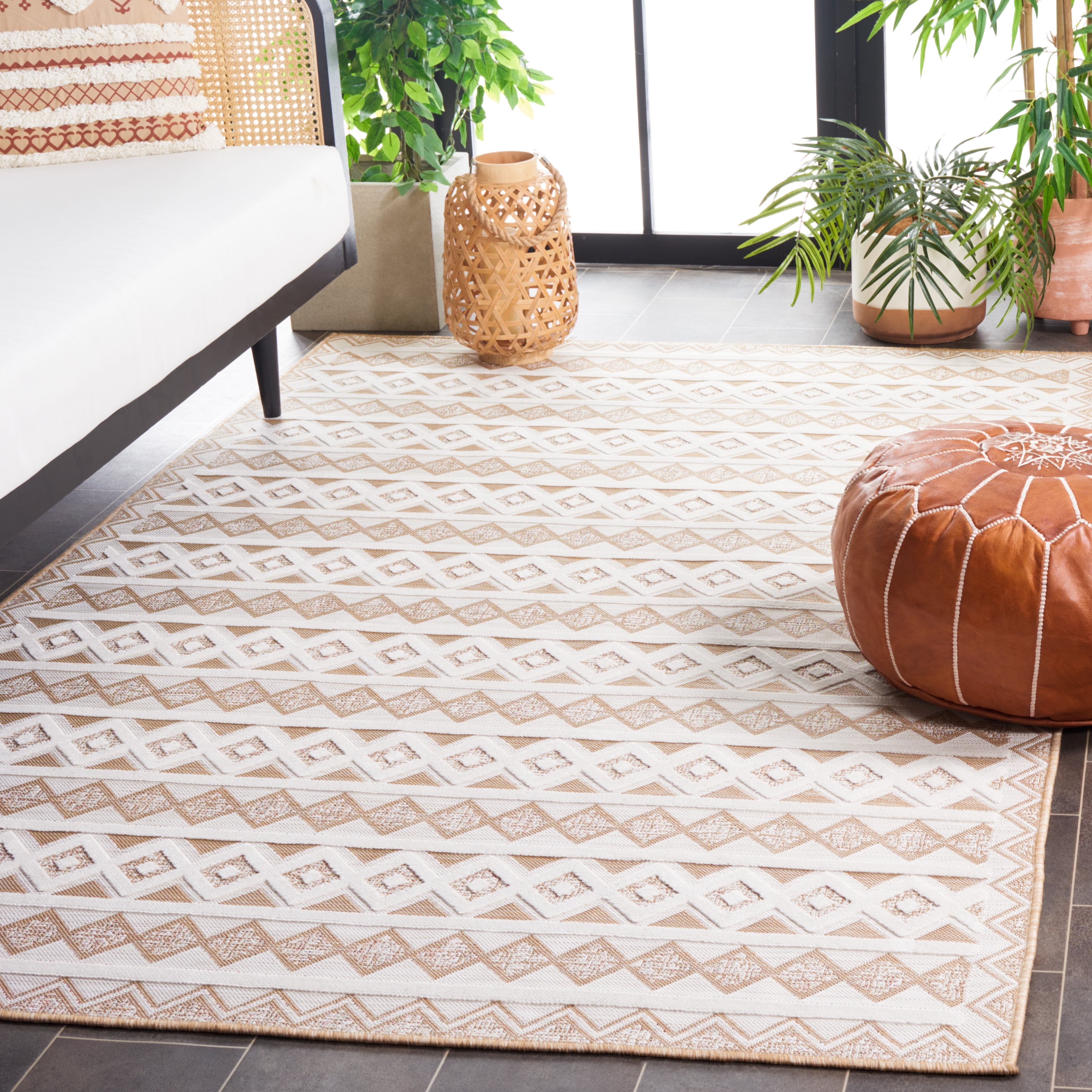 SAFAVIEH Cabana Ethan Geometric Indoor/Outdoor Area Rug, Natural/Ivory, 4' x 6'