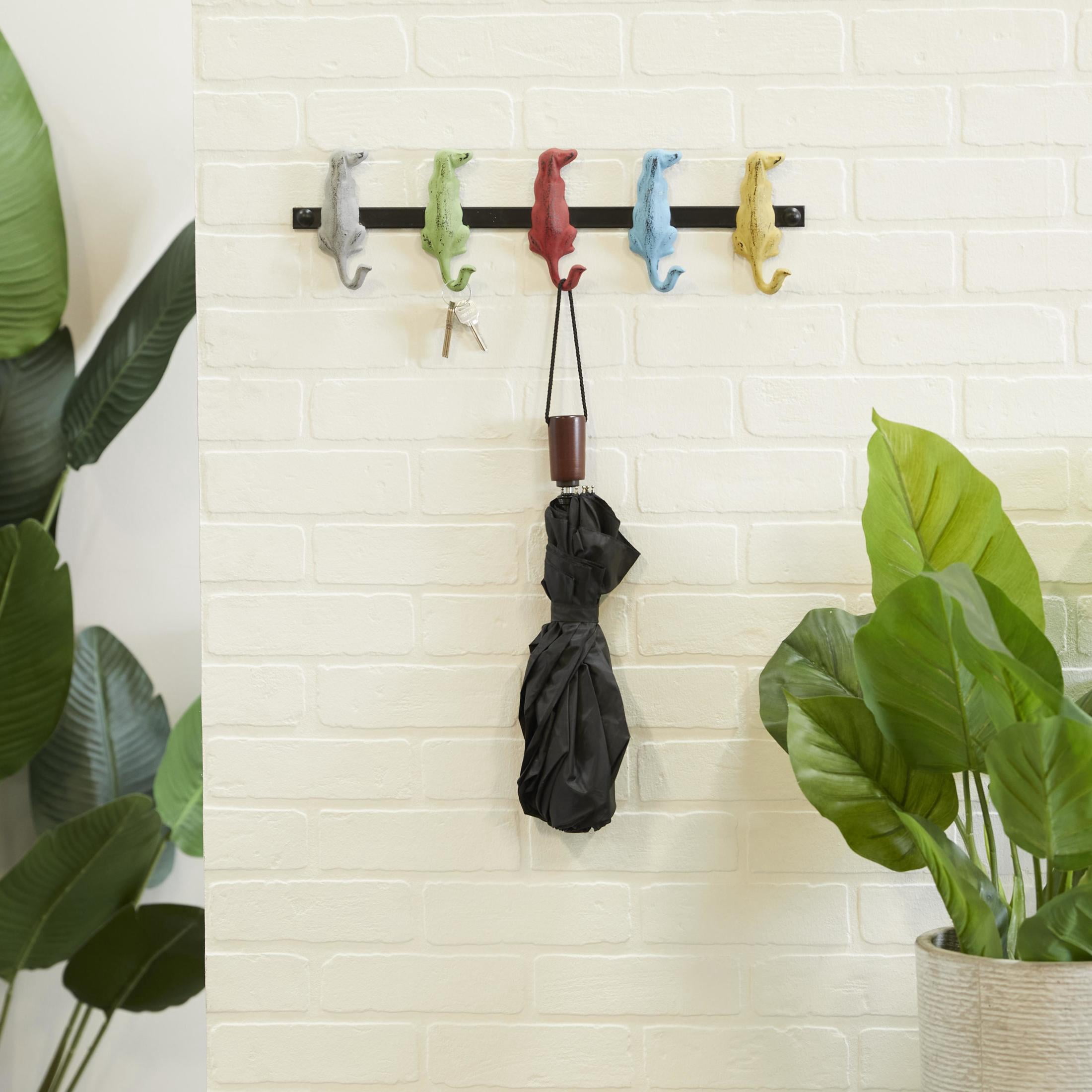 DecMode 19" x 5" Multi Colored Metal 5 Hanger Dog Wall Hook, 1-Piece