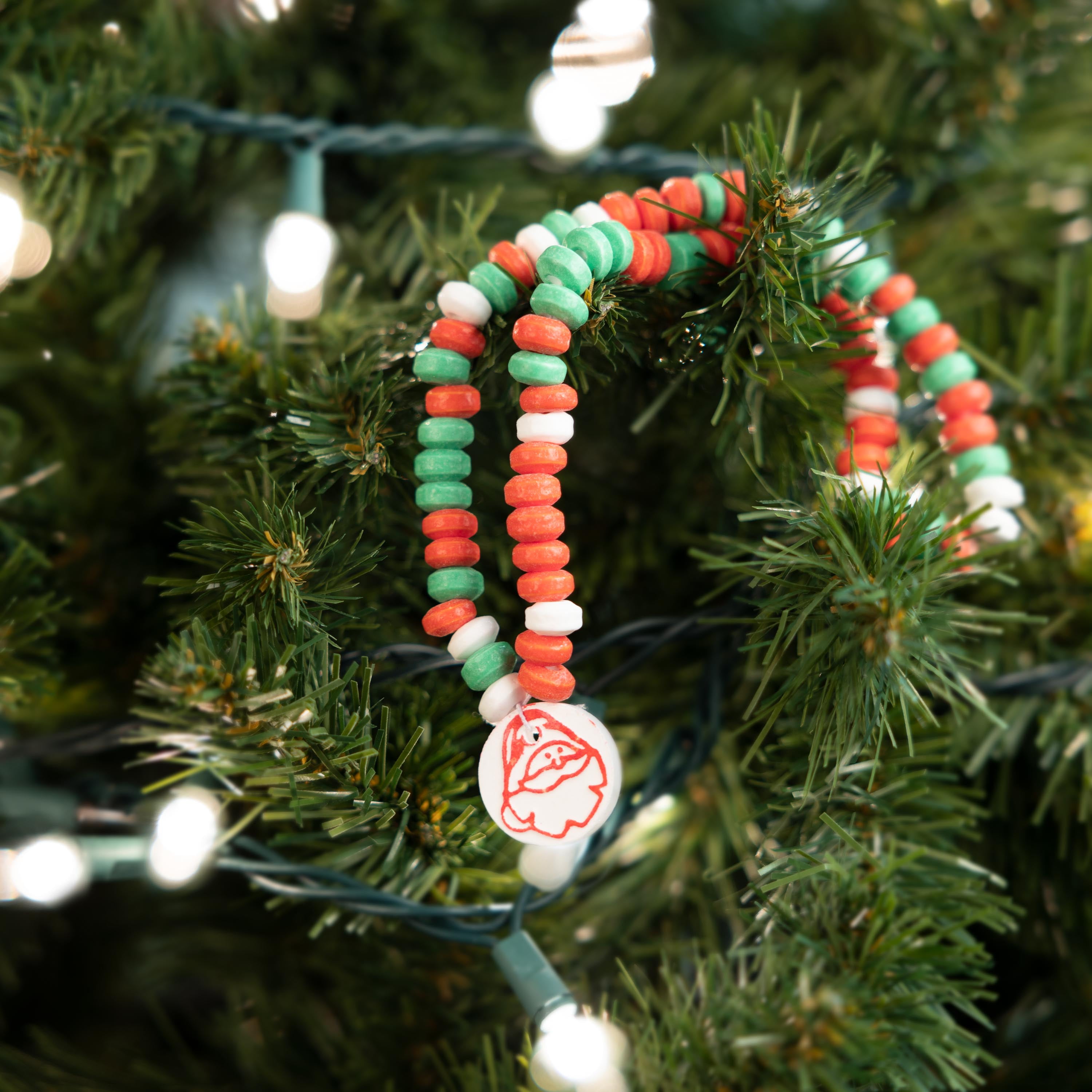 (4 pack) Galerie Christmas Santa Candy Necklace in Flow Bag, 1.41 oz