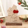 thumbnail image 1 of Adorno de oso de madera personalizado: escultura de oso personalizada con 2 a 6 nombres de familia, regalo de decoración del hogar para mamá, abuela, papá (6 nombres), 1 of 7
