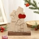 thumbnail image 1 of Adorno de oso de madera personalizado: escultura de oso personalizada con 2 a 6 nombres de familia, regalo de decoración del hogar para mamá, abuela, papá (6 nombres), 1 of 7