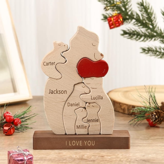 Adorno de oso de madera personalizado: escultura de oso personalizada con 2 a 6 nombres de familia, regalo de decoración del hogar para mamá, abuela, papá (6 nombres)